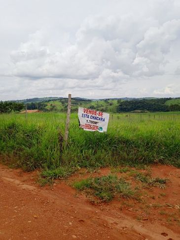 Terreno 1.700m2 em Bonfim MG Perto da Cachoeira