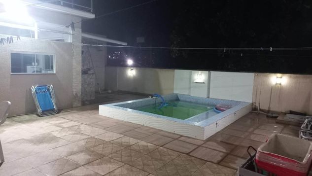 Linda Casa com 4 Quartos, Piscina e Energia Solar