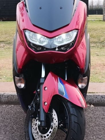 Yamaha Nmax a Scooter Personalizada