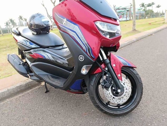 Yamaha Nmax a Scooter Personalizada