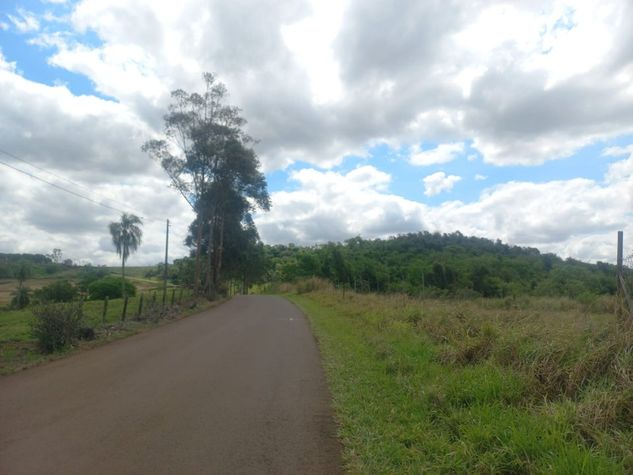 Chácara de 5.000 MT em Frente a Estrada da Cegonha