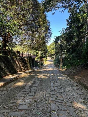 Oportunidade Imperdível: Venda de Dois Terrenos no Condomínio Bucólico