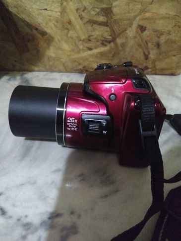 Câmera Semi Profissional Nikon L810 Vermelha