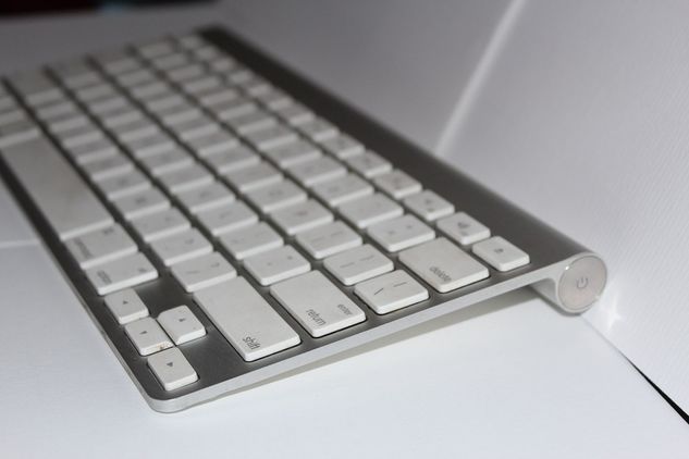 Apple Wireless Keyboard (teclado sem Fio Bluetooth)