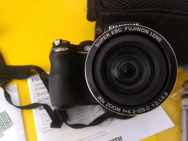 Câmera Digital Fujifilm Finepix S4000 14mp 30x Zoom -
