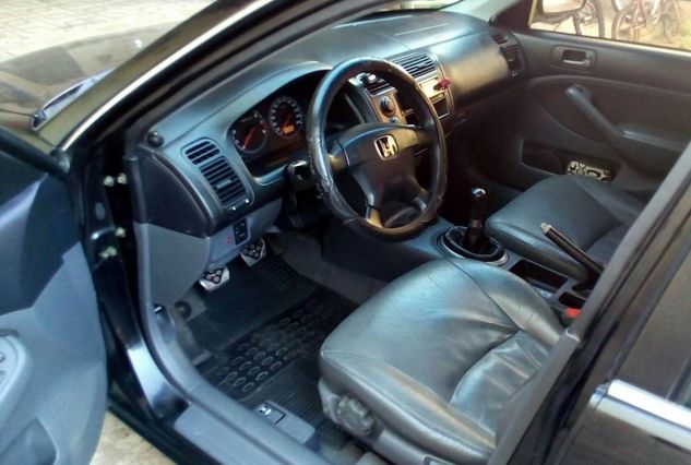 Honda Civic Sedan Lx 1.7 16v 2004