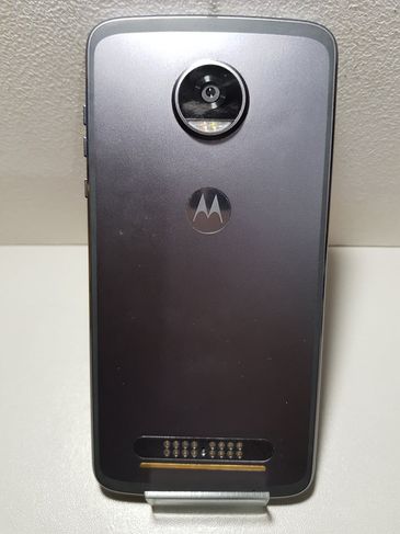 Celular Moto Z2 Play - 64 GB - 4gb Ram - Tela 5,5"- Biometria(digital)