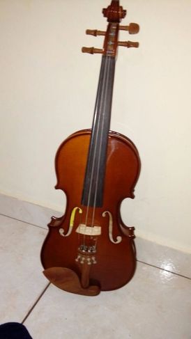 Violino Eagle 3/4 Ve431 + Estojo + Breu + Suporte para Ombro