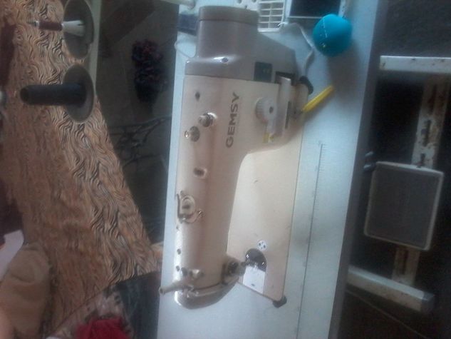 Máquina de Costura Indústrial Gency Eletronica