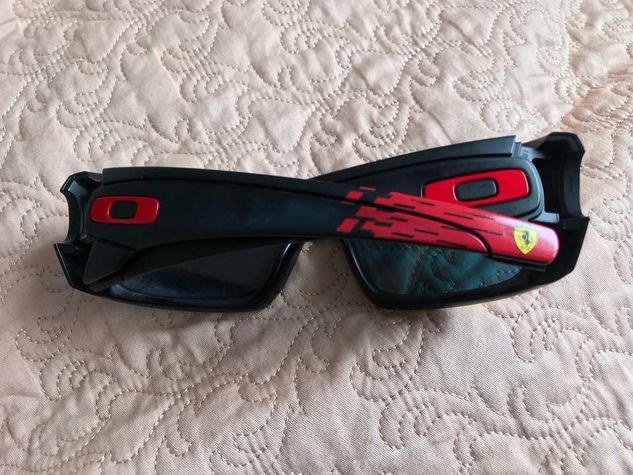 óculos Nunca Usado da Ferrari + Oakley