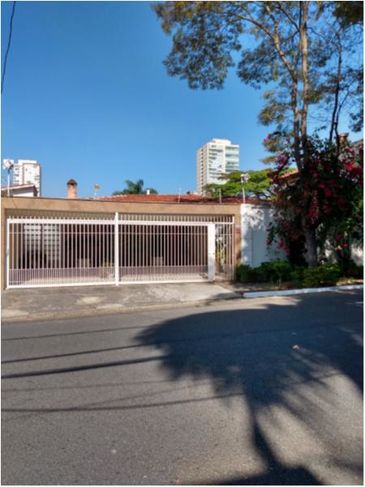 Casa com 3 Dorms em São Paulo - Brooklin Paulista por 2.2 Milhões à Venda