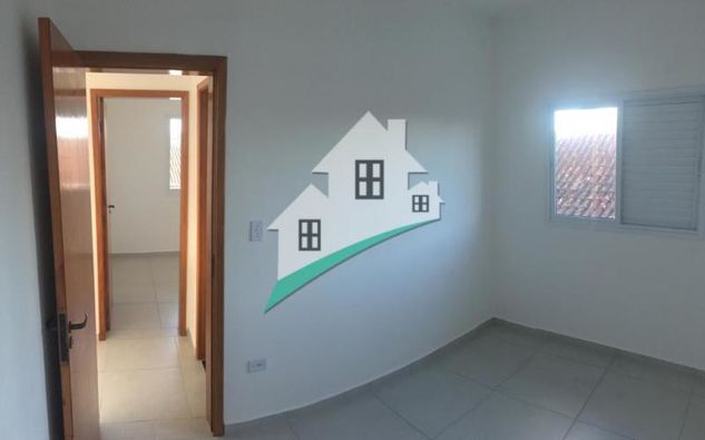 Casa em Condomínio em Praia Grande - Maracanã por 187 Mil à Venda