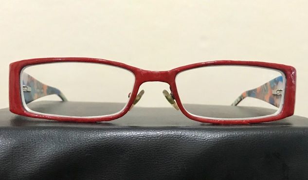 Vendo óculos de Marca Originais