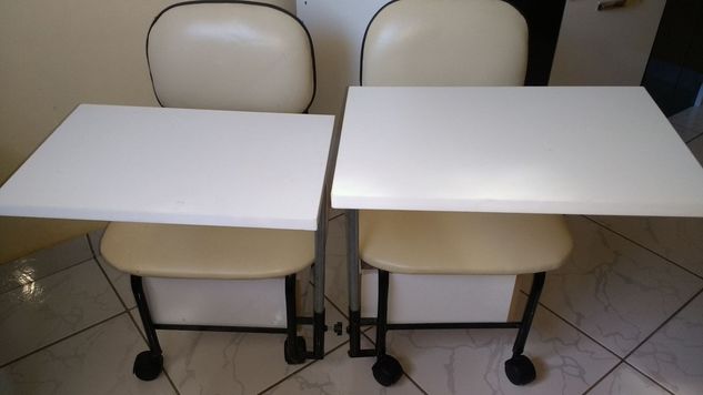 Duas Cadeira de Manicure por R$ 200,00 Aceito Negociar!!!