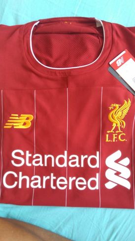 Vendo Camisa Oficial do Liverpool sem Uso