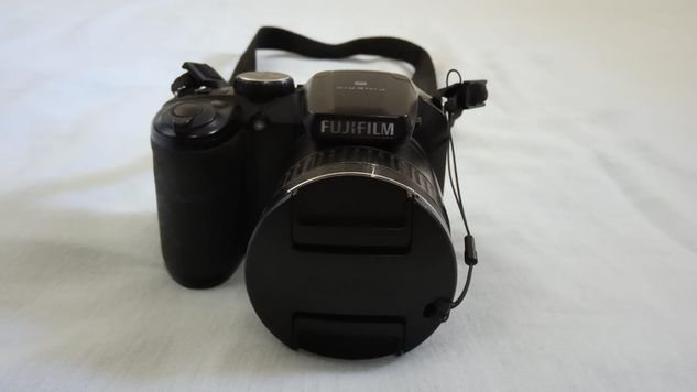 Câmera Semi Fujifilm Finepix S4800 16mp 30x Zoom + Cartão 16 GB