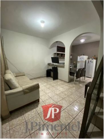 Casa com 3 Dorms em Vitória - Maria Ortiz por 355 Mil à Venda