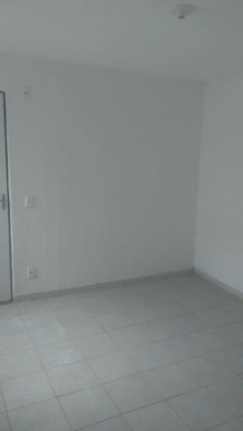 Aluga-se Apartamento no Condomínio Jardim Gandu 32