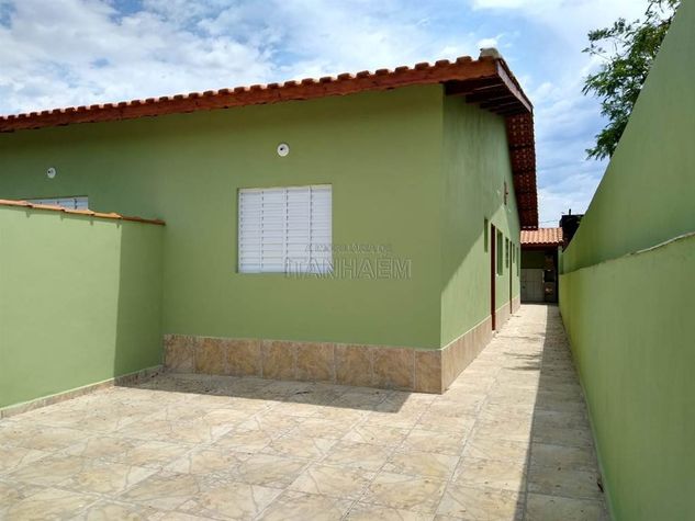 Vendo Casa em Itanhaém com Lindo Acabamento