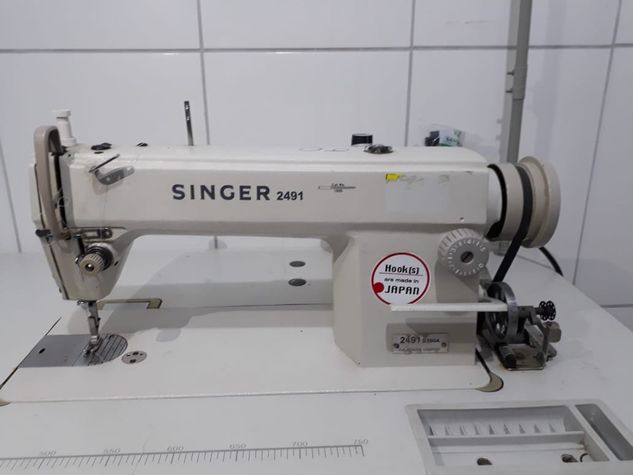 Máquina de Costura Singer Industrial