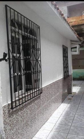 Casa com 6 Dormitórios à Venda, 200 m² por RS 320.000 - Monte das Oliveiras - Manaus-am