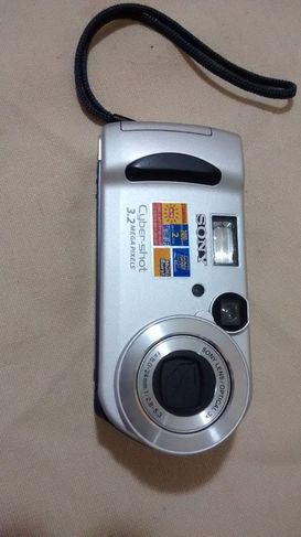 Camera Sony Dsc P71 Raridade para Colecionador