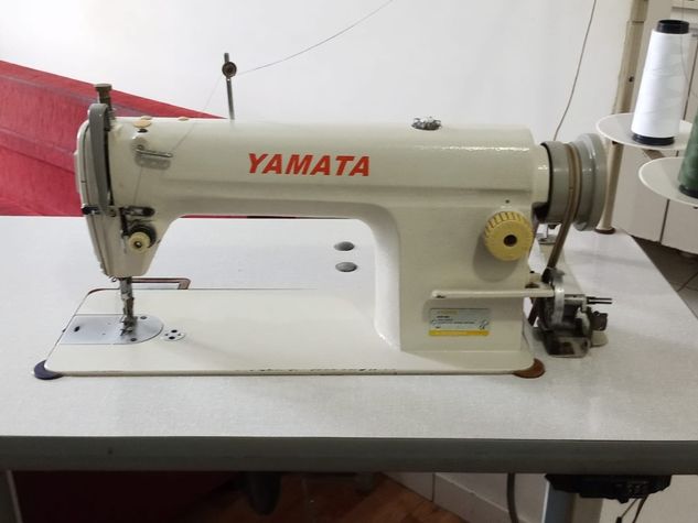 Vendo Máquina de Costura Profissional Yamata