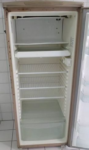 Geladeira / Refrigerador Brastemp 310
