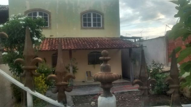Alugo Casa em Itaboraí de 2 Quartos