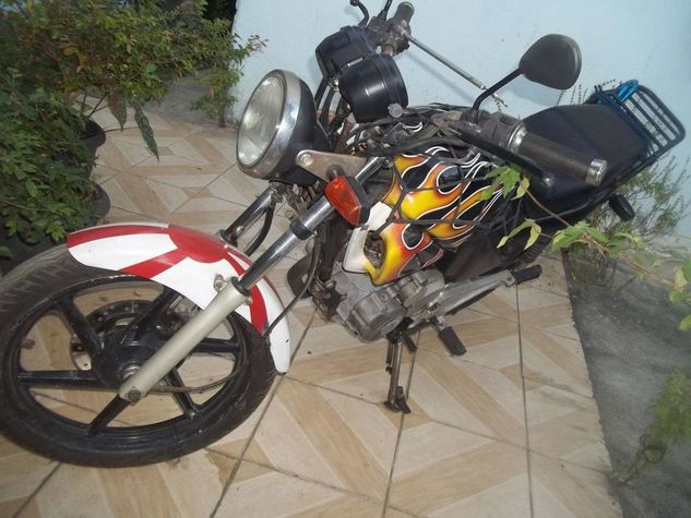 Moto Honda CBX 200 Strada