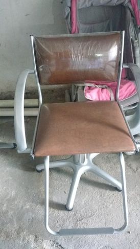Cadeiras de Cabeleireiro Unissex Hidráulica