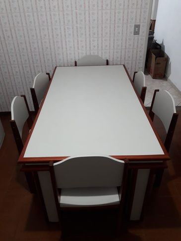 Mesa com 6 Cadeiras