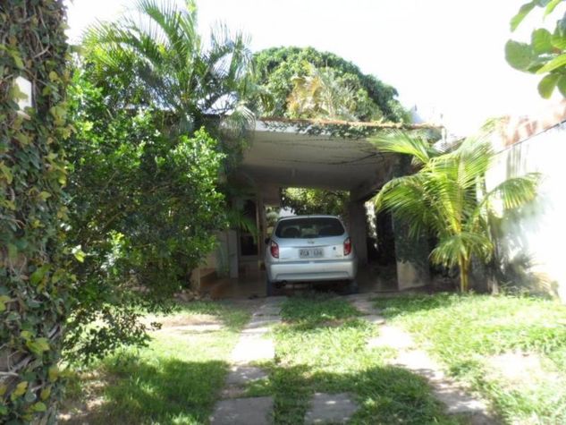 Casa com 3 Dorms em Jaboatão dos Guararapes - Piedade por 750.000,00 à Venda