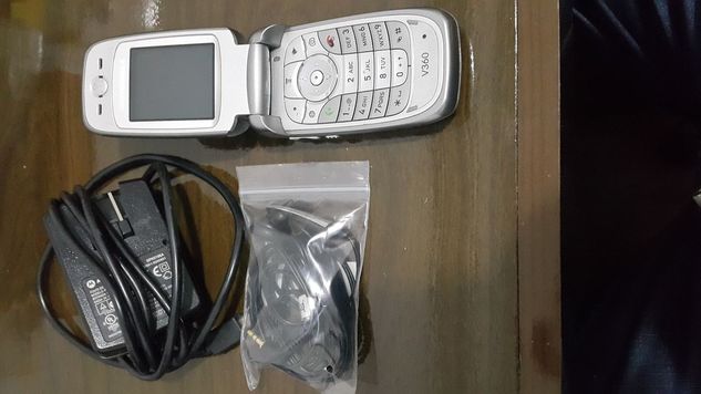Celular Motorola V360