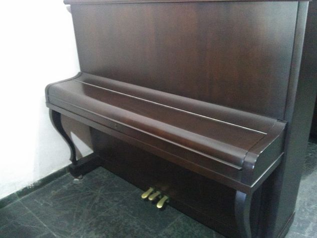 Piano Hardman