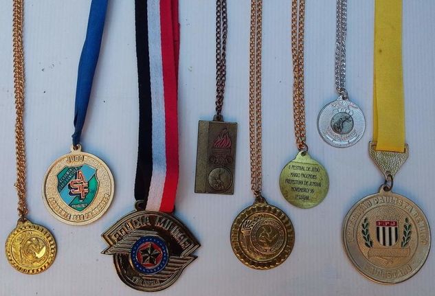 8 Medalhas Judô Federação Ouro Fpj Polícia Militar Pm 68mm Lote I6