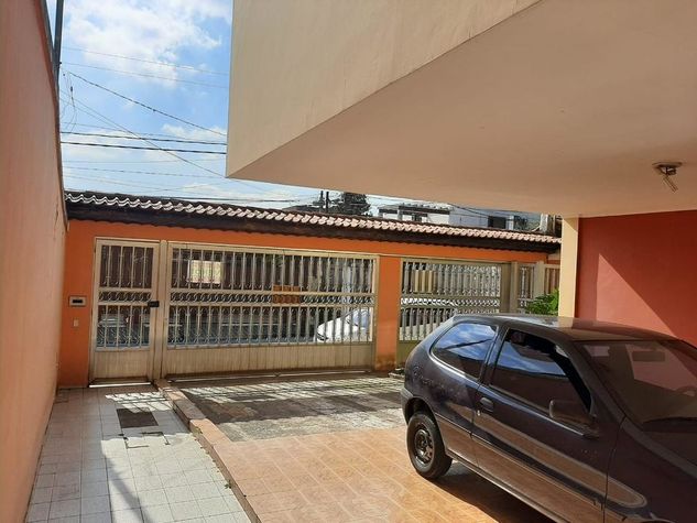 Vendo Casa com Piscina na Vila do Carmo em São Paulo SP