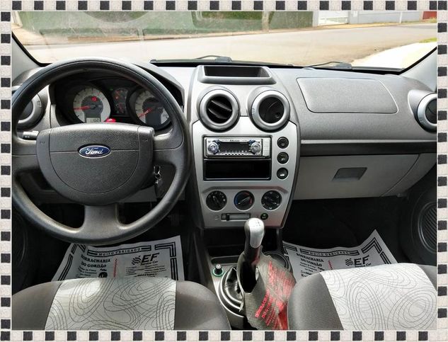 Ford Fiesta Sedan 1.6 Completo e Impecavel