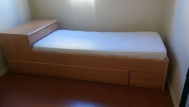 Conjunto de Cama com Cama Adicional e Escrivaninha