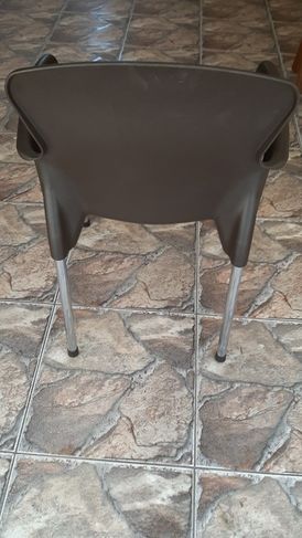 Cadeira Poltrona Marrom