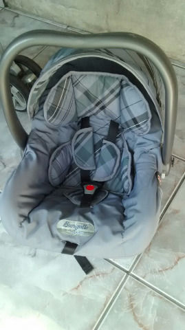Carrinho de Bebê + Bebê Conforto (burigoto)
