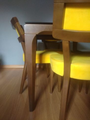 Mesa Madeira Maciça 4 Cadeiras Super Confortáveis Amarelas