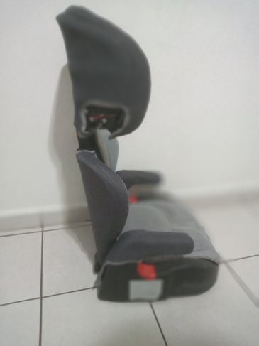Vendo : Cadeira Burigotto Protege para Auto (15 - 36 Kg)