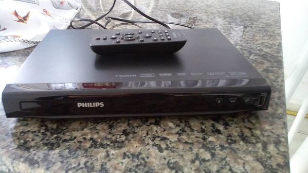 Vendo Aparelho de DVD Player Philips Usado
