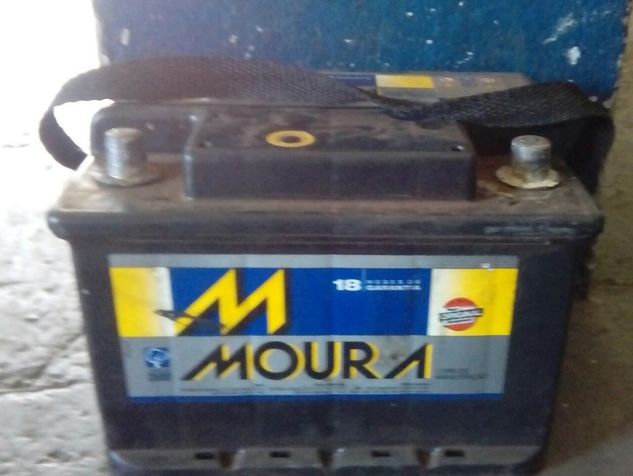 Bateria Moura Semi-nova