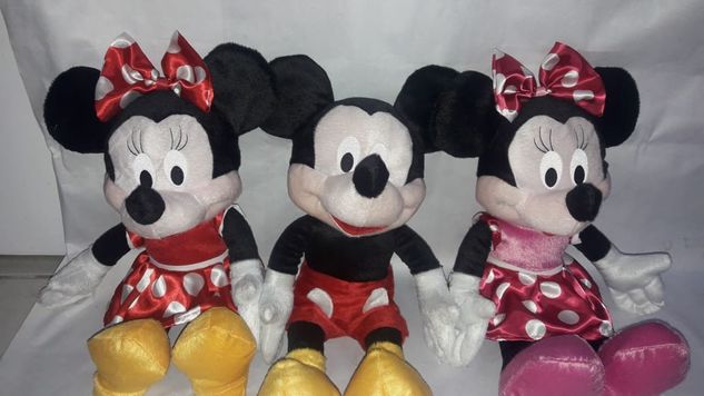 Bonecos Disney de Pelúcia