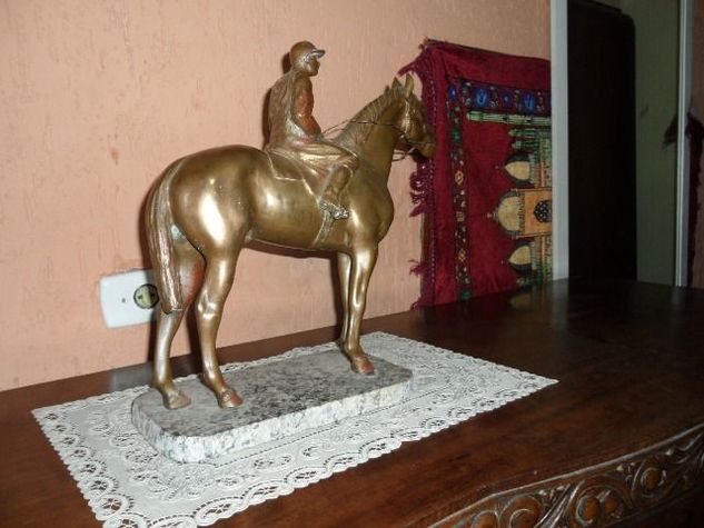 Antigo Cavalo em Bronze 34x36 Cm