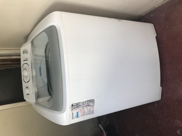 Máquina de Lavar Roupas Electrolux 15k