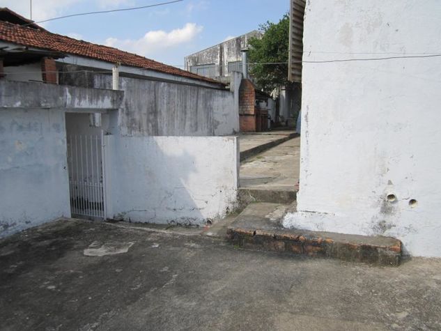 Casa com 2 Dorms em Taboão da Serra - Jardim Irapua por 350 Mil à Venda