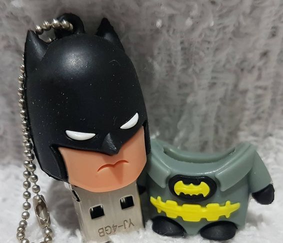 Pen Drive 4gb Personalizado Super Heroi Batman